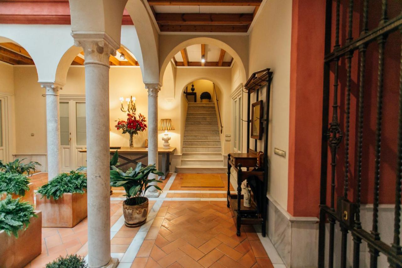 Casa Patio Del Siglo XIX Lejlighedshotel Sevilla Eksteriør billede